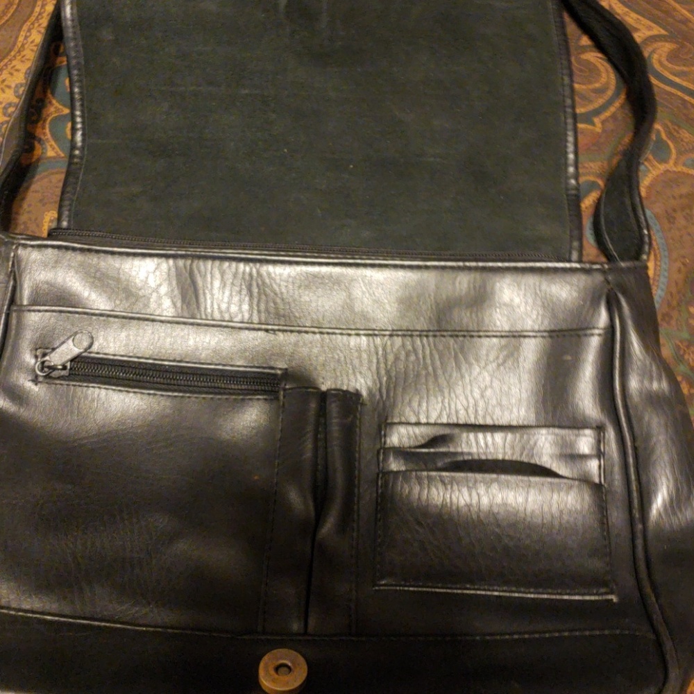 Purse - Picture 6 of 7